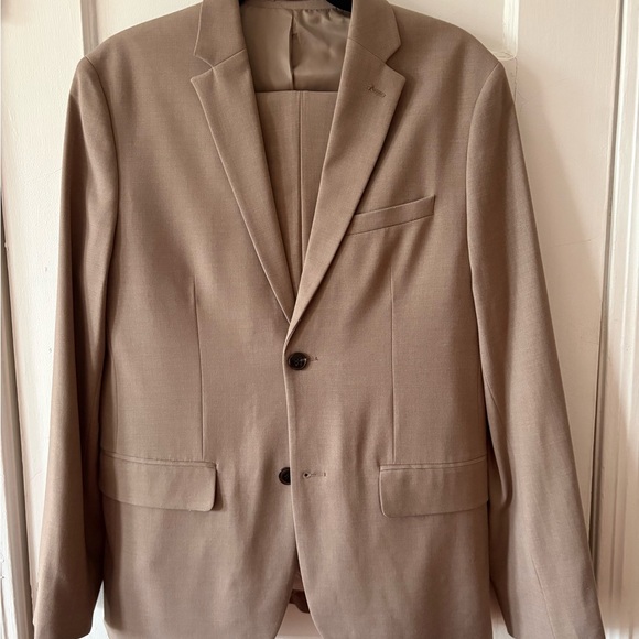 H&M Other - NWOT Men's tan suit